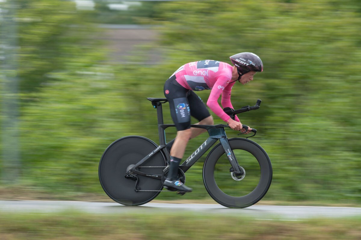 Il Giro d'Italia visto da un motociclista: la tappa Savignano sul Rubicone-Cesena